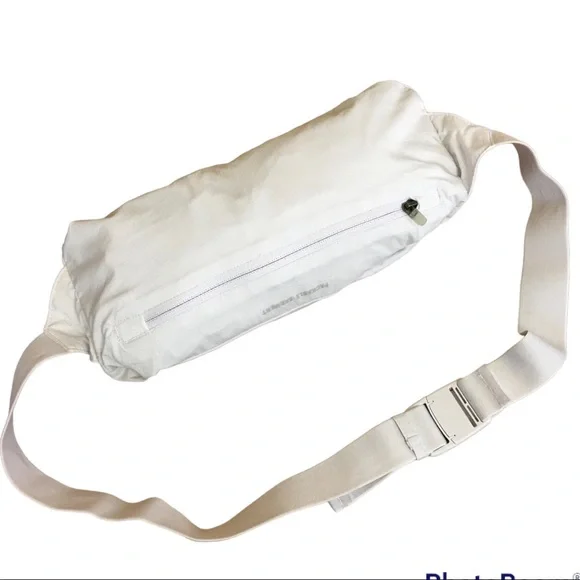 Nike-shield Impossibly Light ZIP-UP Hooded Running Pockable Jacket Size L - Picture 3 of 12